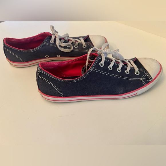 CONVERSE DENIM & PINK LADIES ALL STAR SHOE SIZE 8 - Picture 2 of 11